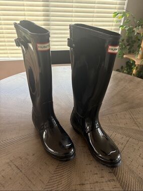 Hunter Gloss Black Knee-High Rain Boots